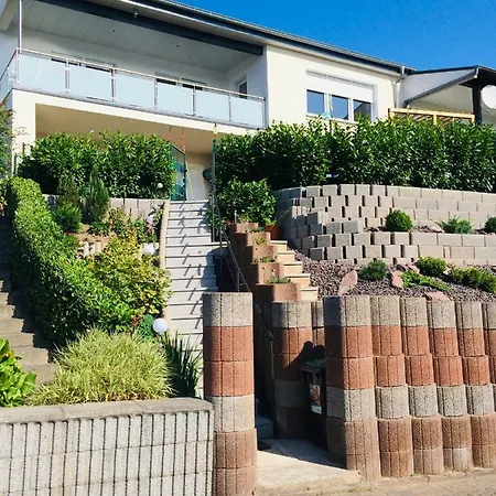 NEU! TOP Apartment! 7km Saarbruecken! Terrasse, Garten! Sulzbach  Exterior foto