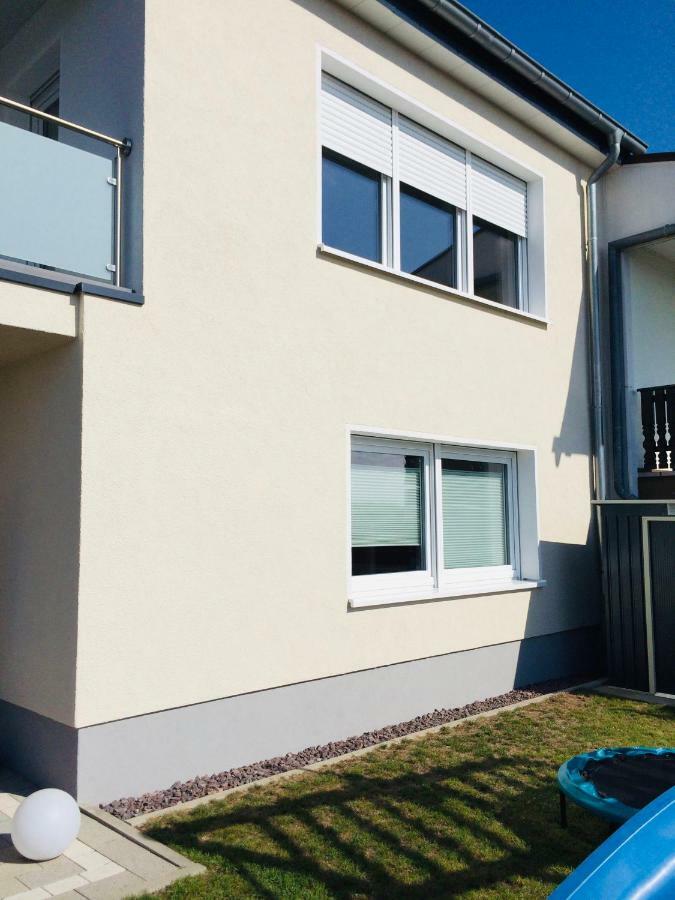 Neu! Apartment! 7km Saarbruecken! Terrasse, Garten! Apartment Sulzbach (Saarland)